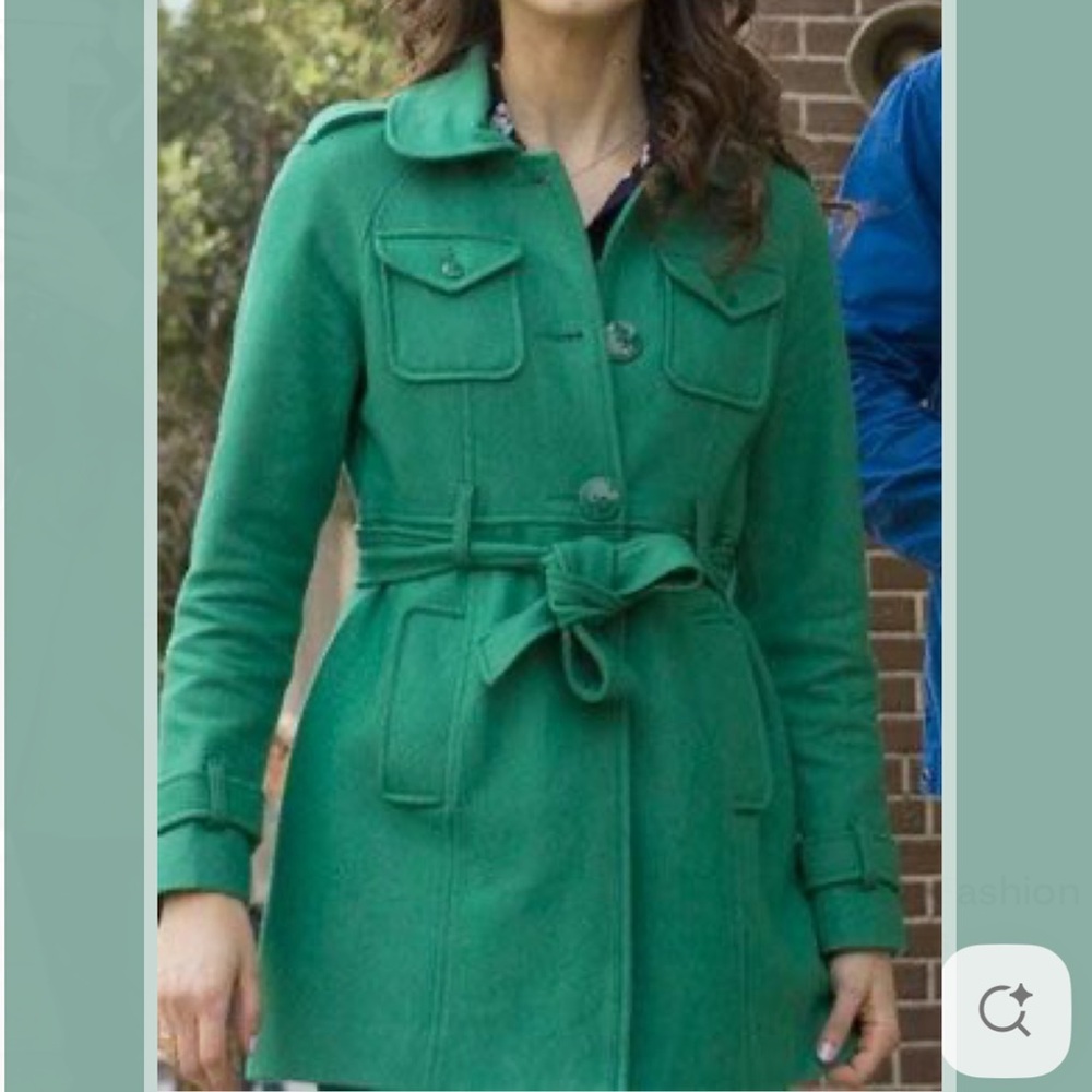 Tulle Emerald Green Coat with Self-Tie Belt and Mid-Length Cut